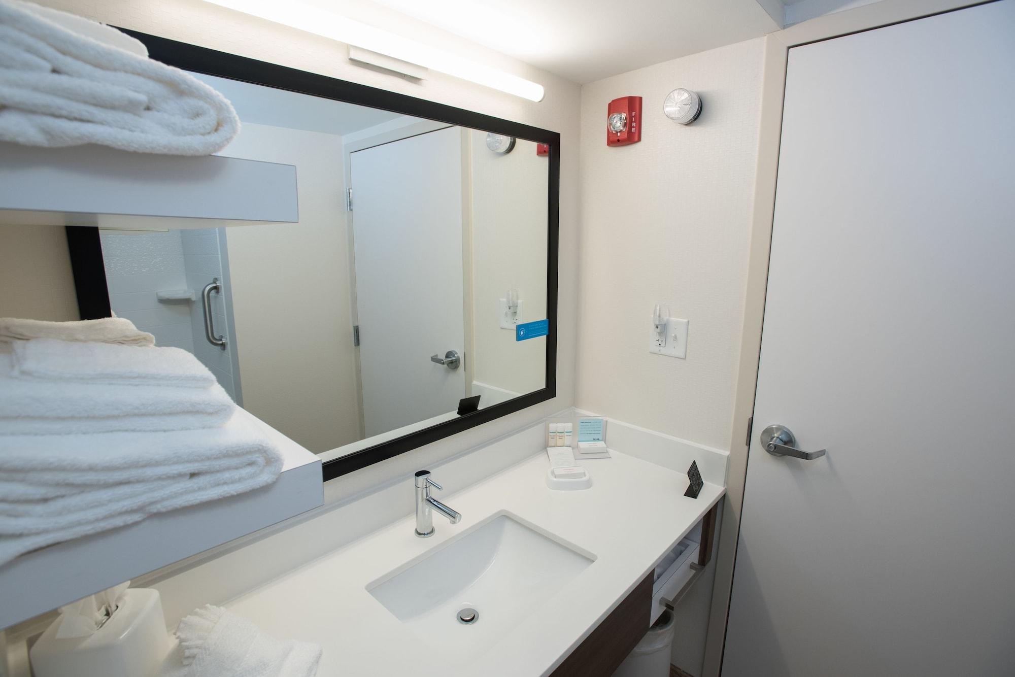 Hampton Inn Wooster Extérieur photo