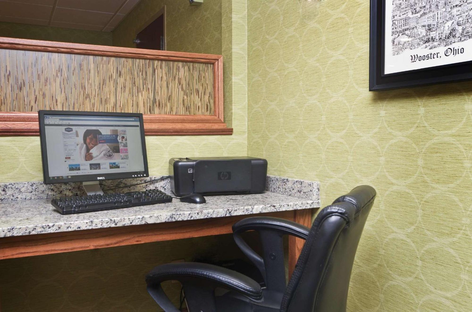 Hampton Inn Wooster Extérieur photo