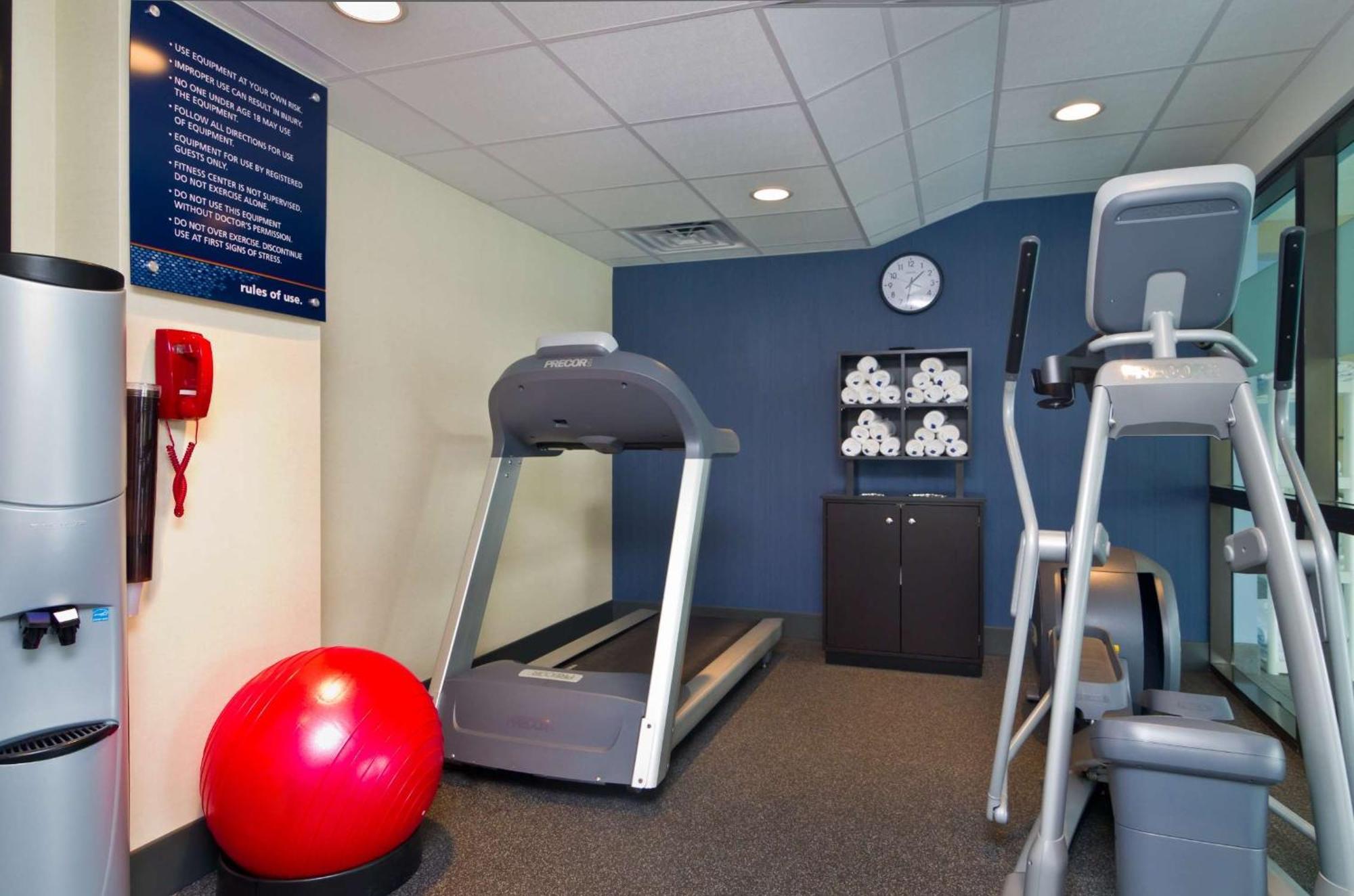 Hampton Inn Wooster Extérieur photo