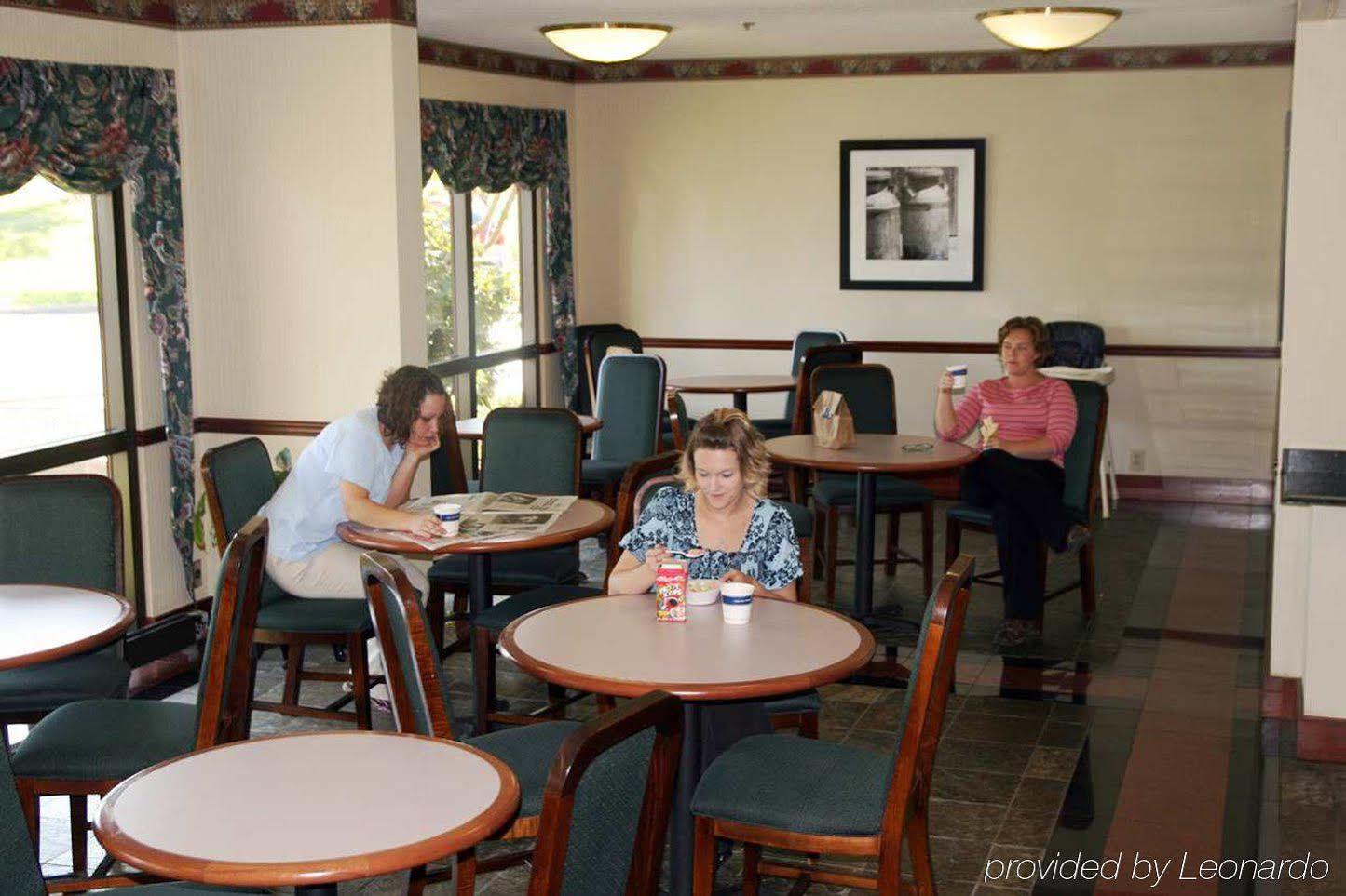 Hampton Inn Wooster Extérieur photo