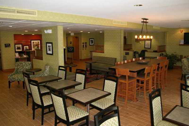 Hampton Inn Wooster Extérieur photo